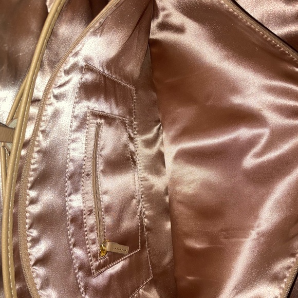 Joy & Iman Classic Brown Tote with multiple pockets. Great work bag - Picture 5 of 10